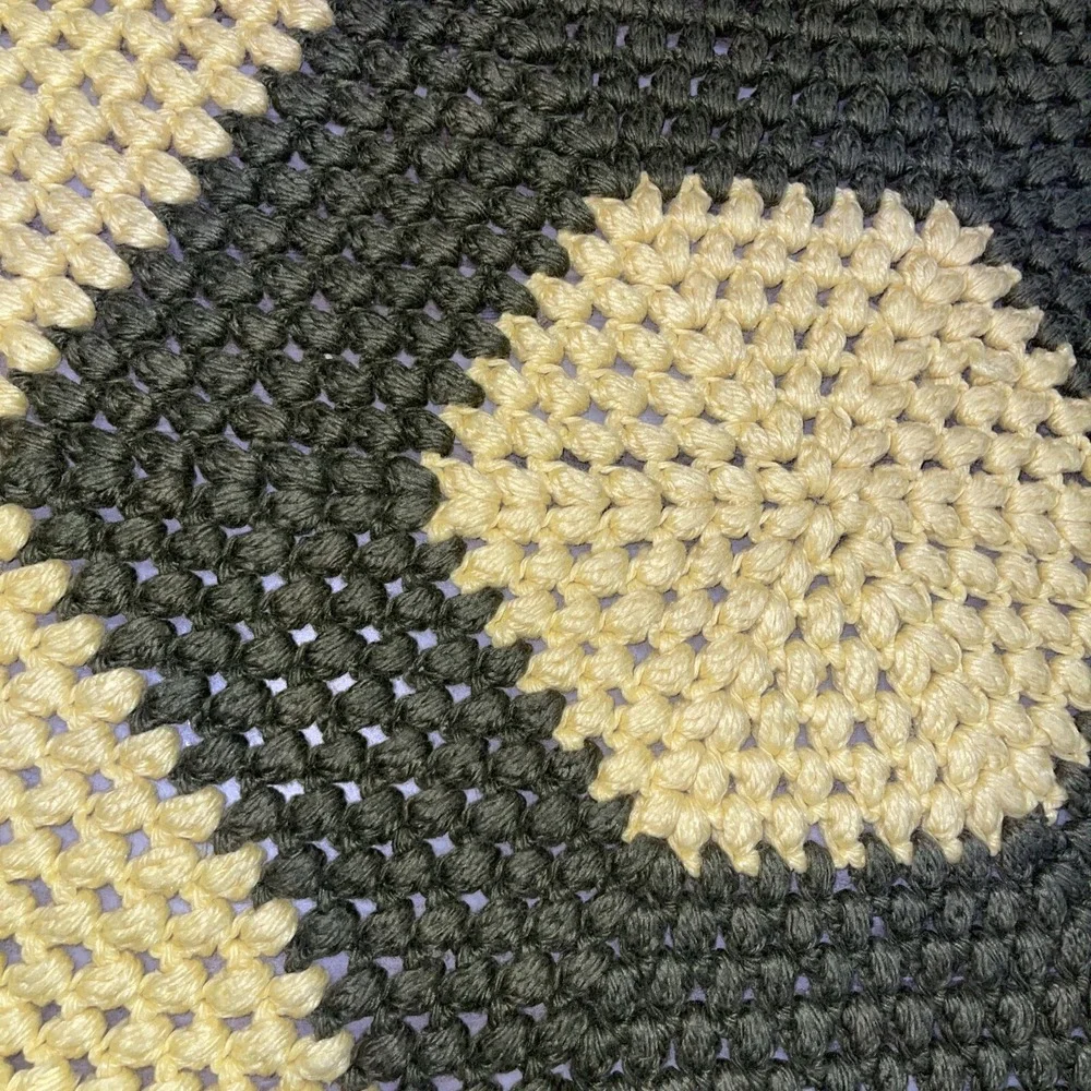 Vintage Granny Retro MCM Knit Crochet Afghan Rug Table Cover Decor Green Yellow